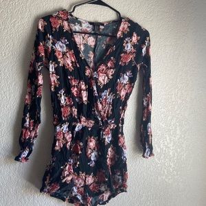Flowery romper